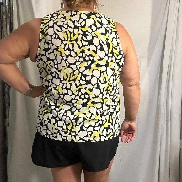 Nine West Yellow black and white graphic on a non stretch tank top. size XXL - Picture 3 of 4